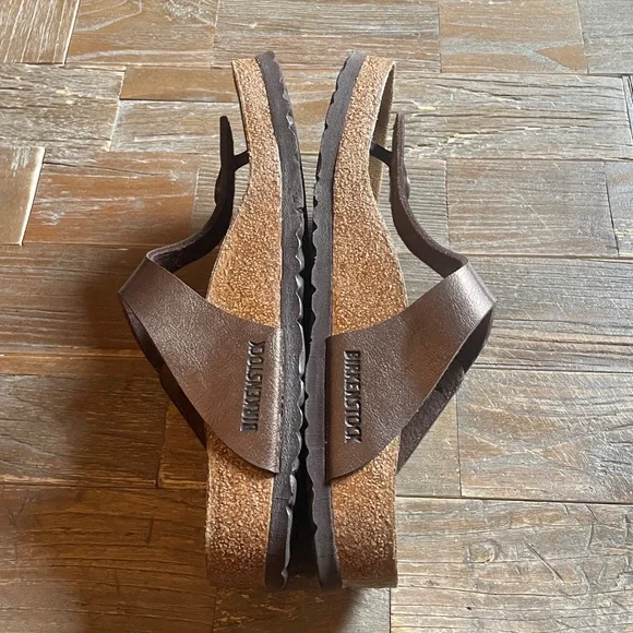 Birkenstock Gizeh Metallic Bronze Sandals🖤 - Picture 10 of 14